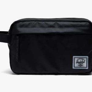NWT Herschel Chapter Travel Kit | Weather Resistant